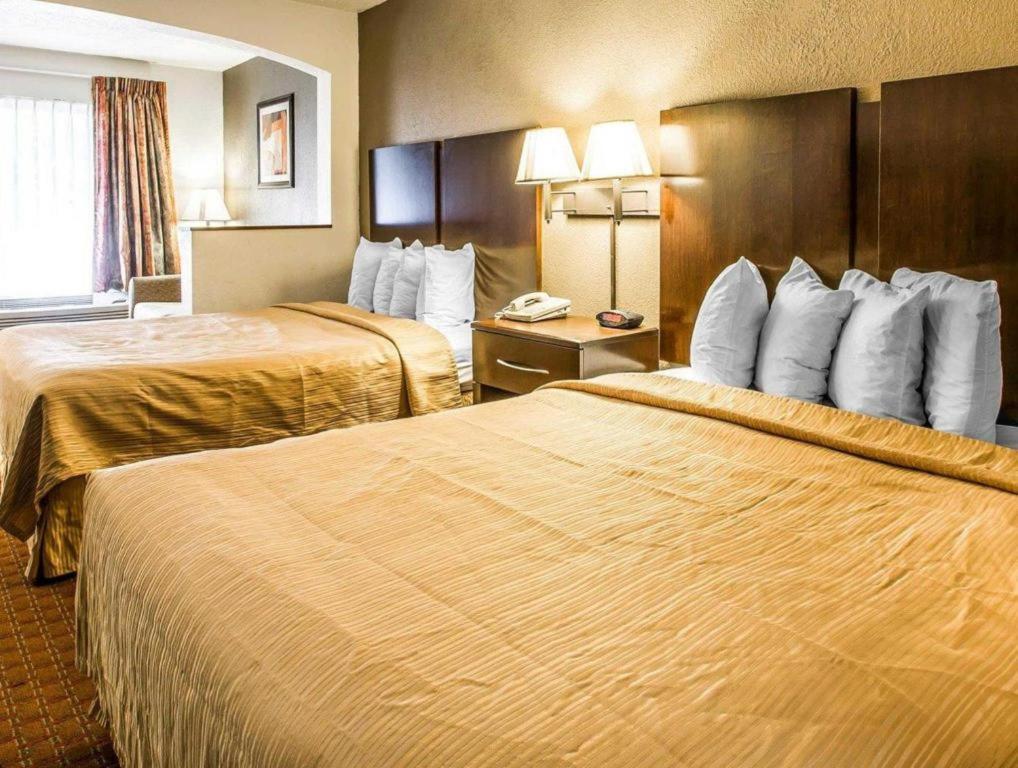 Quality Inn & Suites Near Panama City Beach Exterior foto