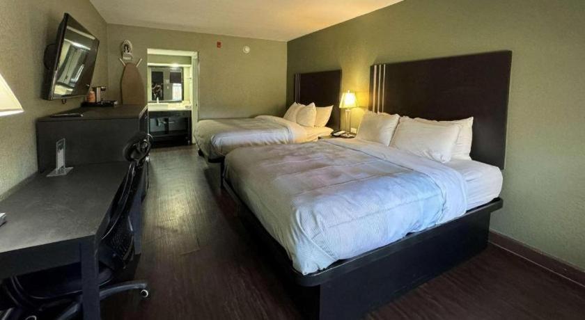 Quality Inn & Suites Near Panama City Beach Exterior foto